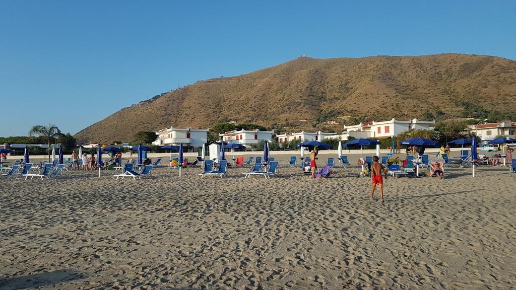 Casa Vacanza Villa Rita Mondragone Eksteriør billede